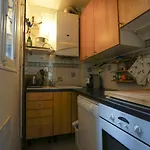 Spacious Apt Just A Stone\'S Throw From Montmartre!